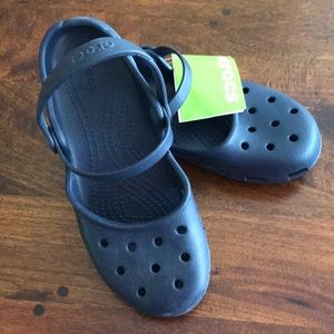 NWT CROCS Karin Clog in Navy